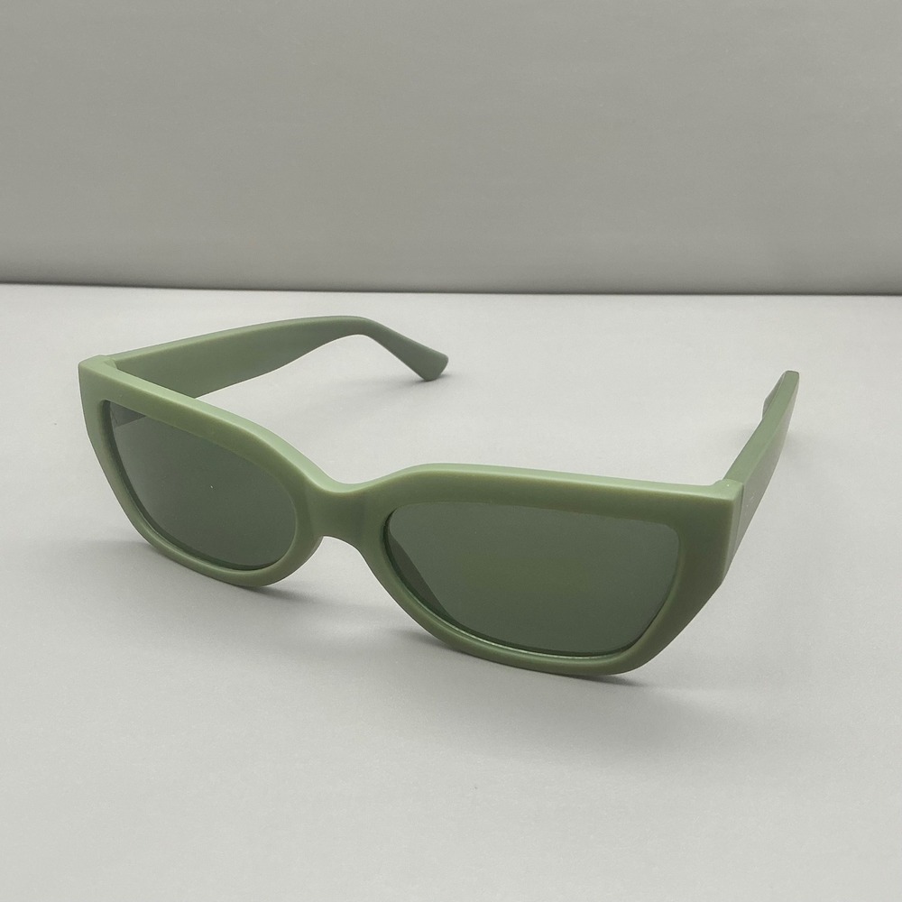 Dime Sunglasses Womens Green Cat Eye Matte Finish Les Do Makeup Fiancé